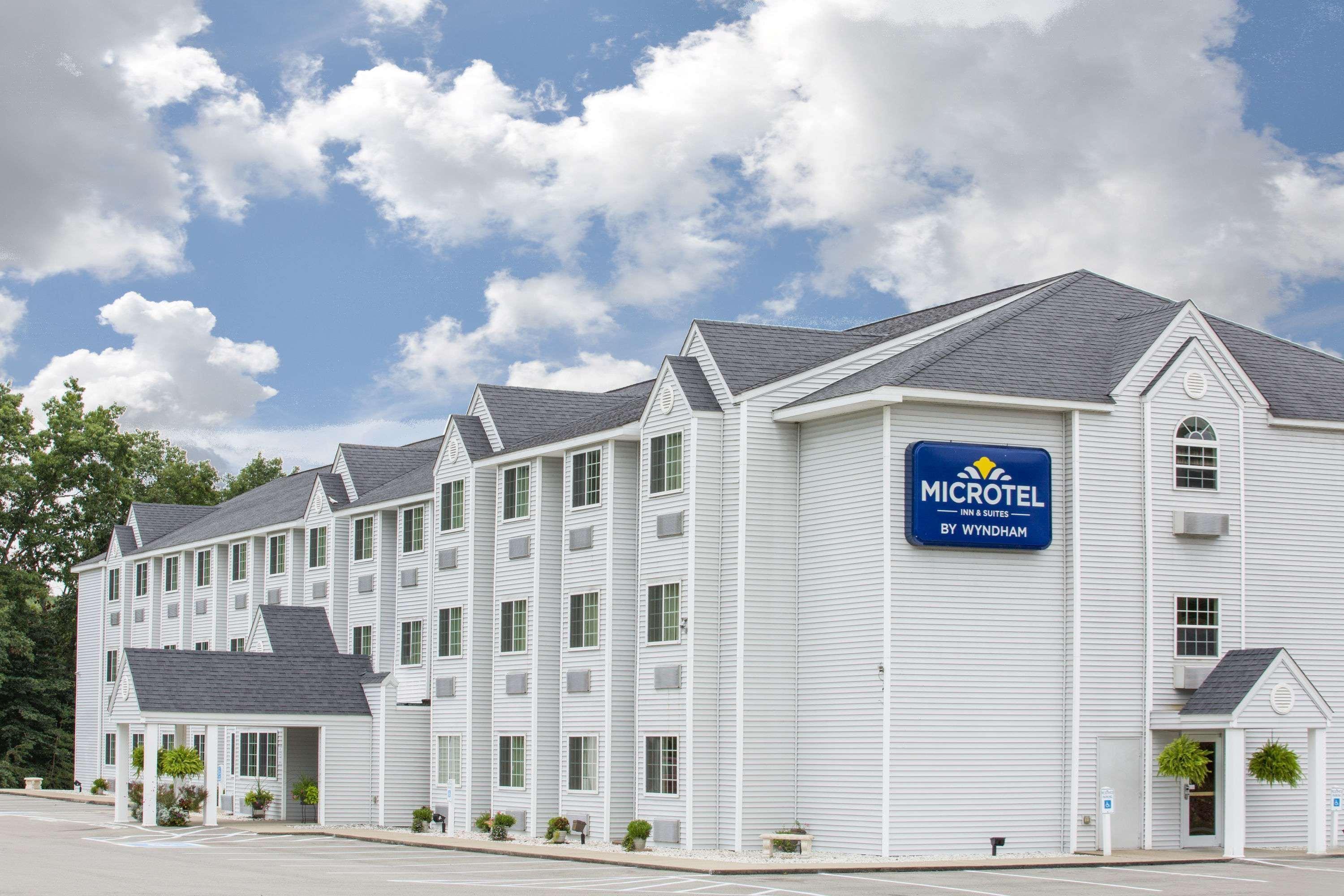 Hotel Microtel And